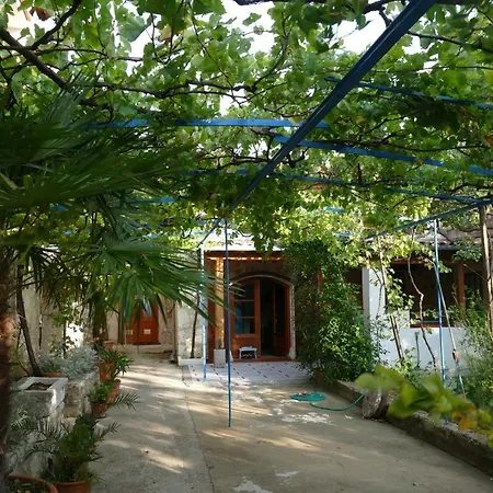 Summer Residence Illyria